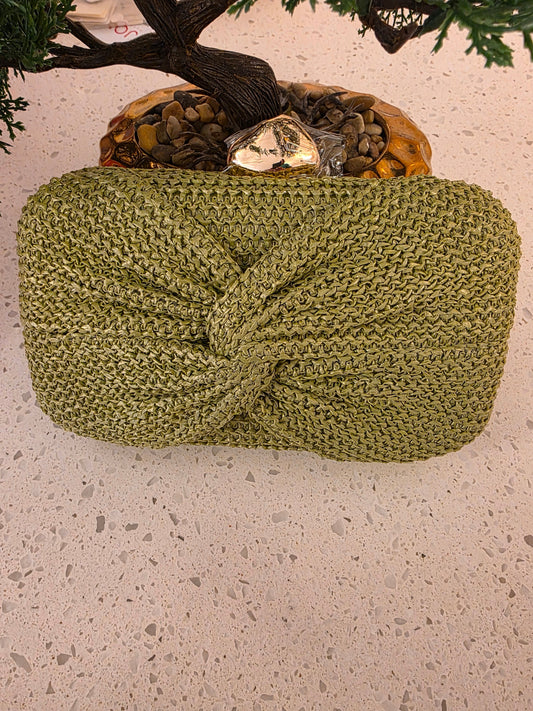 Knot Woven Texture Clutch