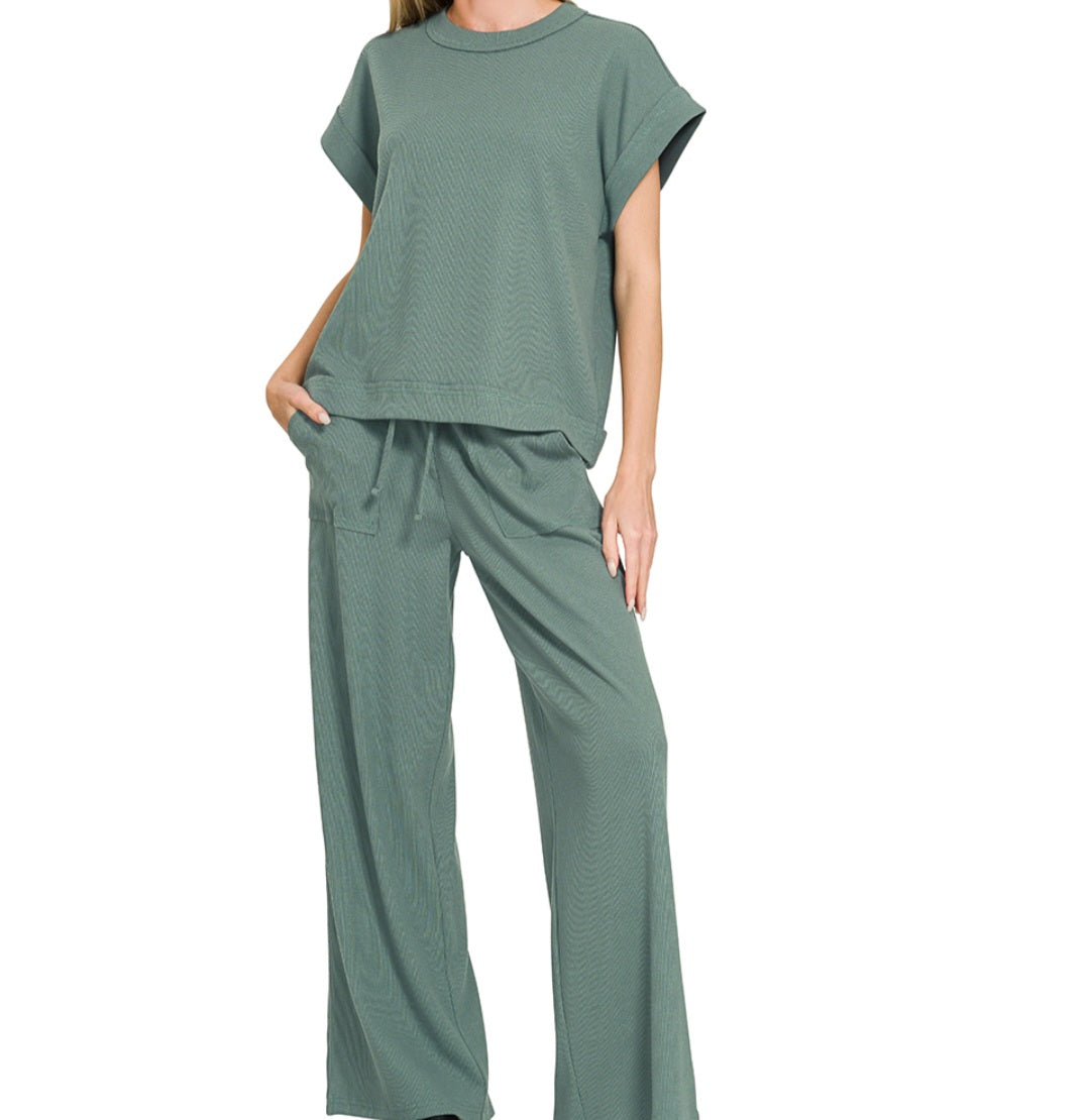 Ribbed Relaxed Pant Set