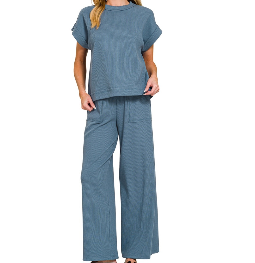 Ribbed Relaxed Pant Set